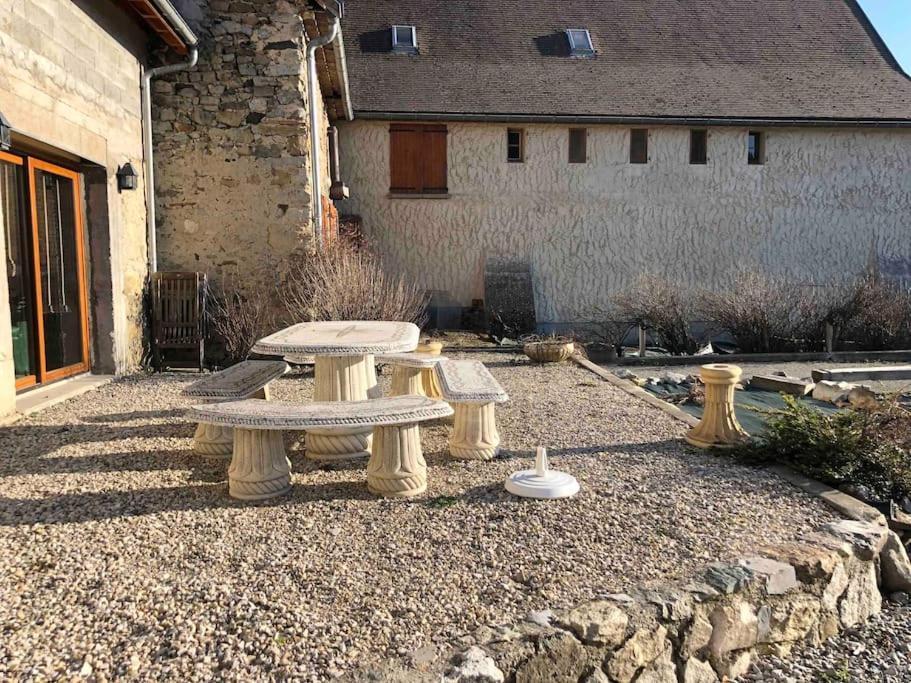 Maison De Campagne Mens Buitenkant foto